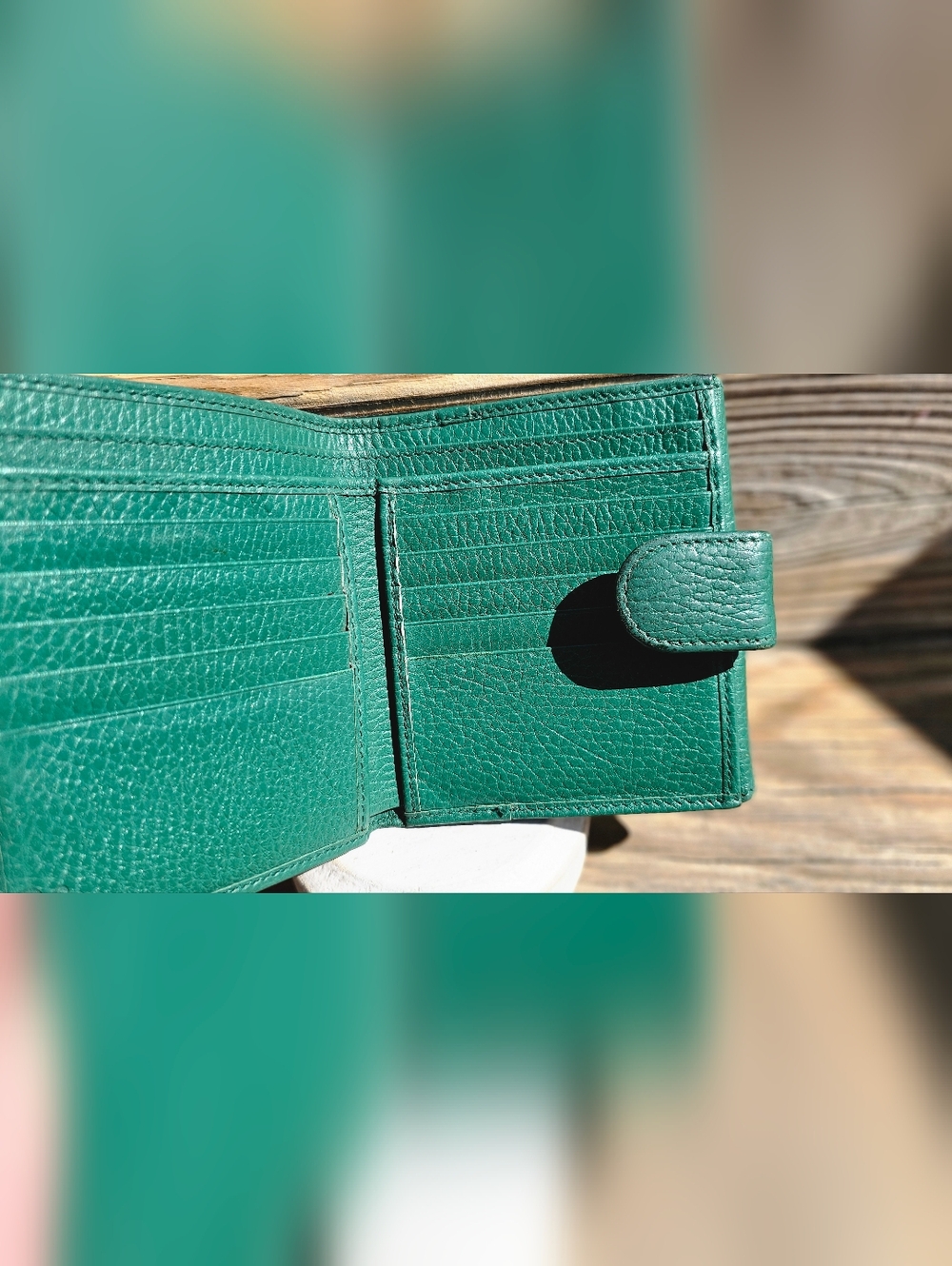 Gucci Interlocking G Leather bifold wallet. - Picture 5 of 6